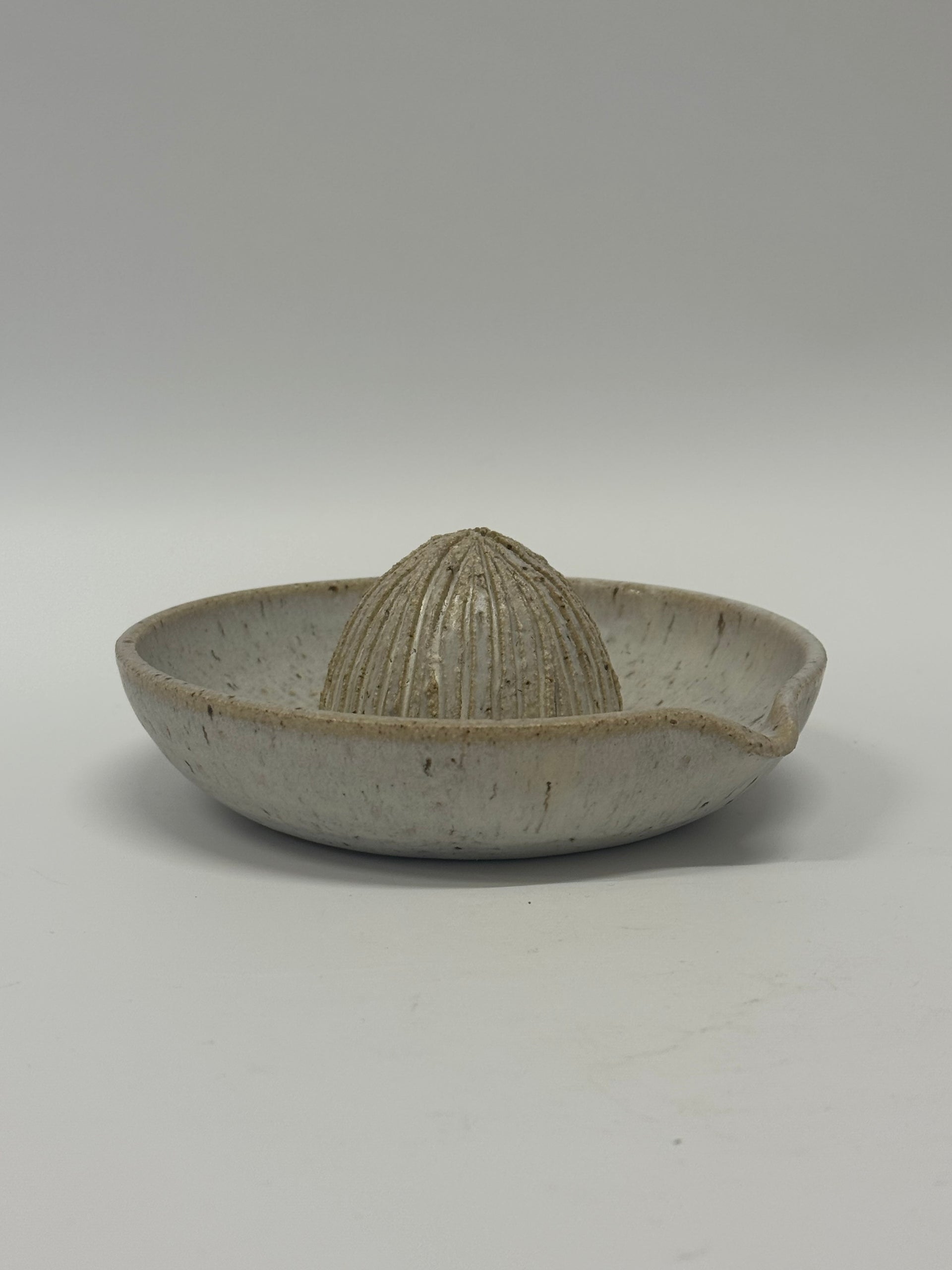 Ceramic Lemon Juicer [seconds]