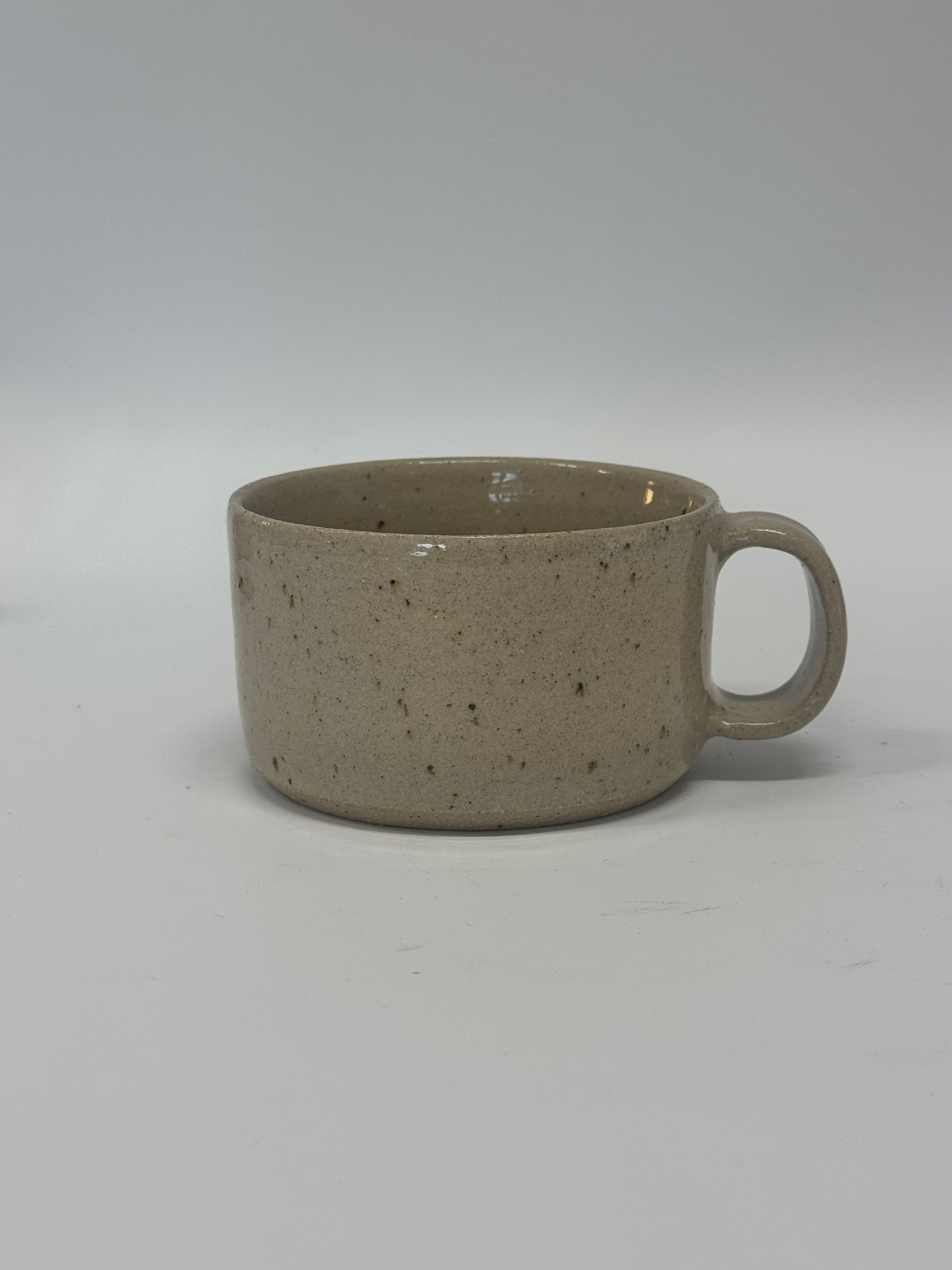 ollie mug // oat