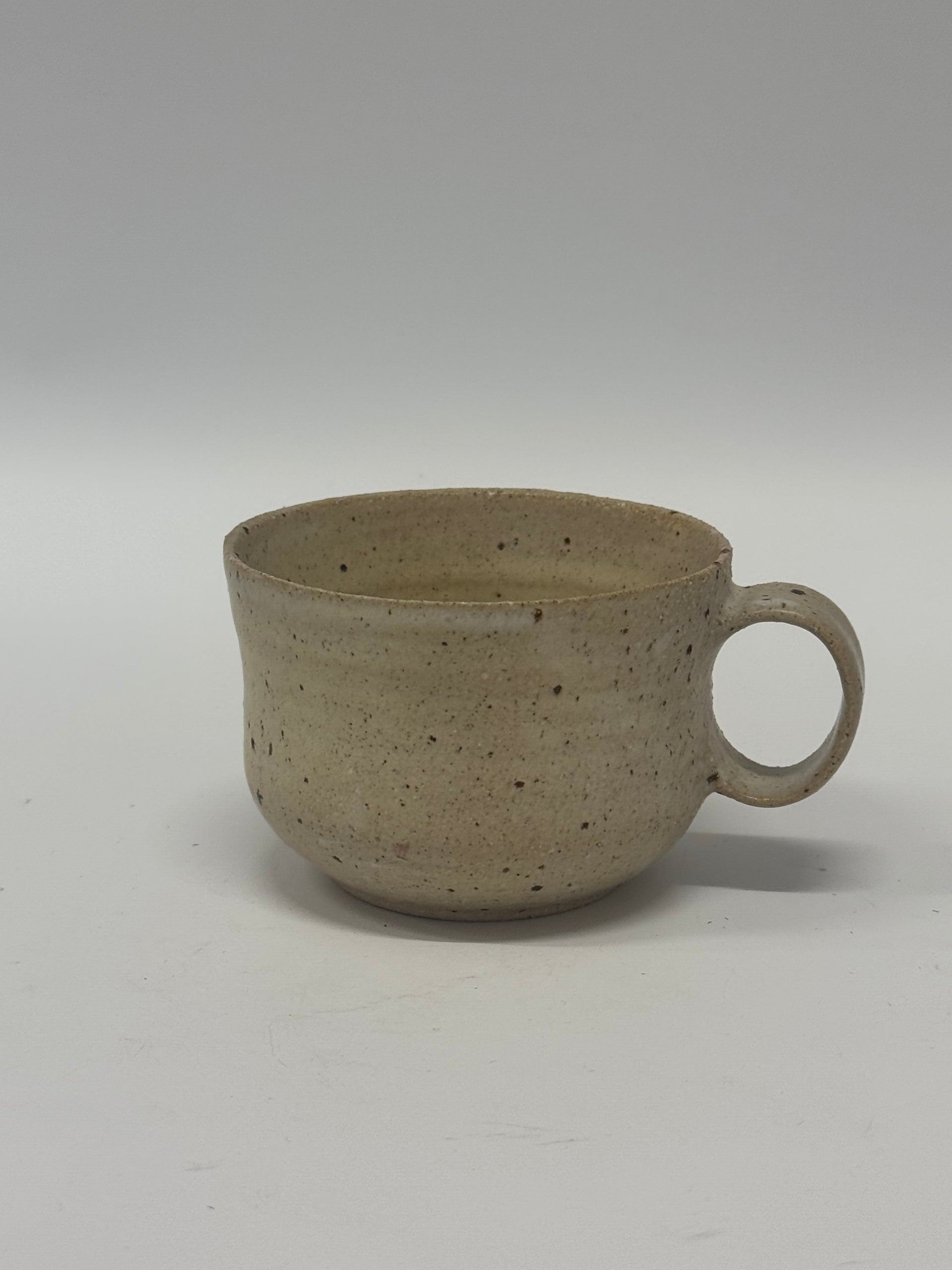eave mug // alabaster [seconds]